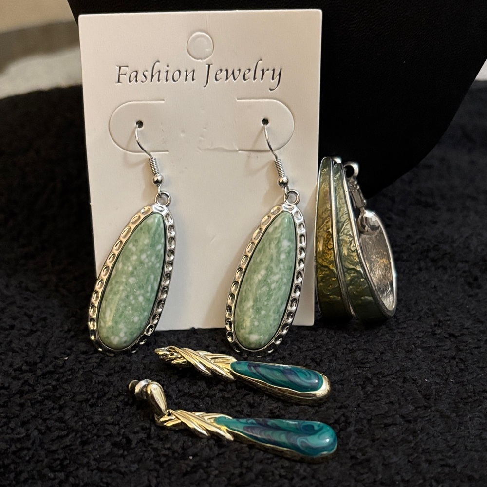 Fashion Jewelry Teal and Silver Earring Set